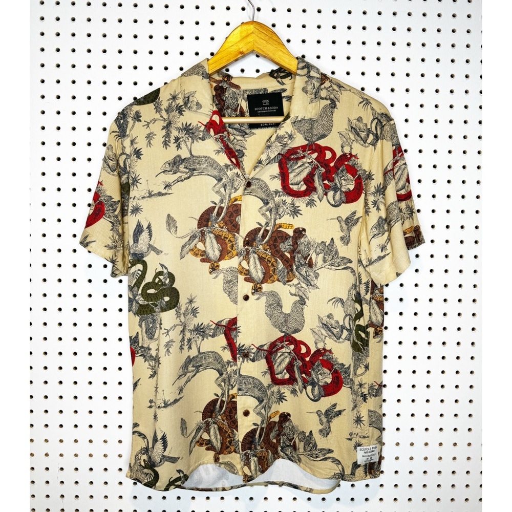 Scotch & Soda | Classic Fit Print Short Sleeve Button Up Sport Shirt w/ Snakes